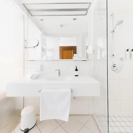 Szálloda Seehotel Dr. Jilly 4*