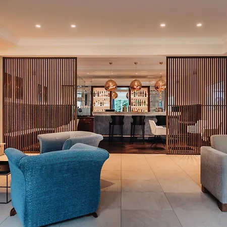 Seehotel Dr. Jilly Portschach am Woerthersee