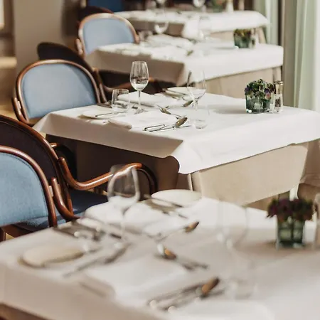 Seehotel Dr. Jilly Pörtschach am Wörthersee