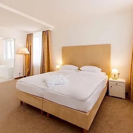 Seehotel Dr. Jilly Otel Pörtschach am Wörthersee