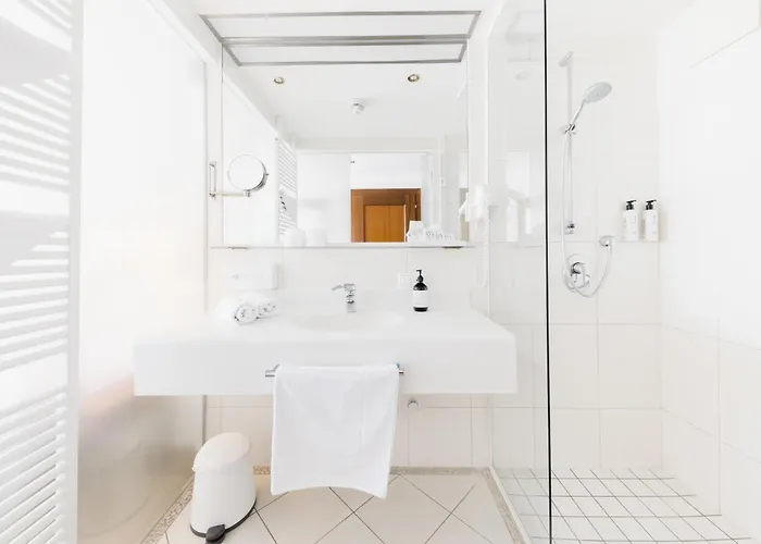 Hotel Seehotel Dr. Jilly 4*