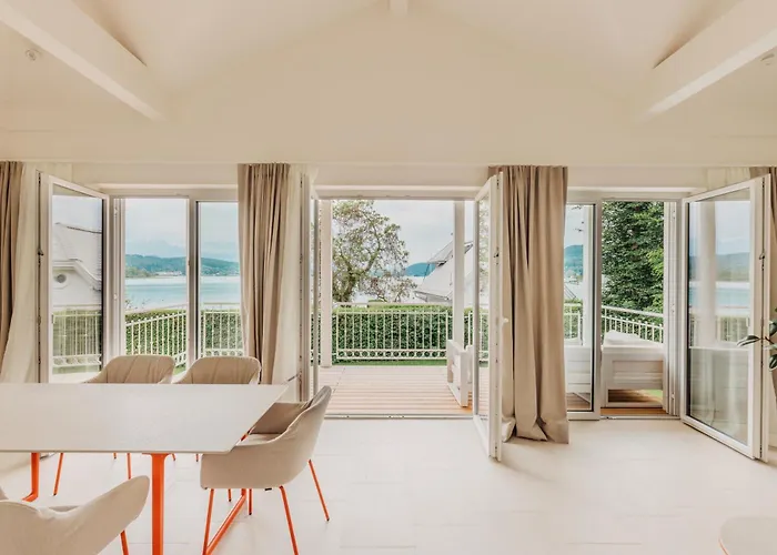 Seehotel Dr. Jilly Hotel Pörtschach am Wörthersee