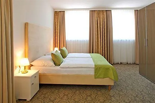 Seehotel Dr. Jilly 4* Pörtschach am Wörthersee